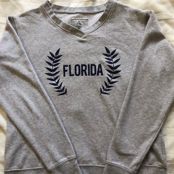 Comfy University of Florida Pullover - Picture 2 of 6